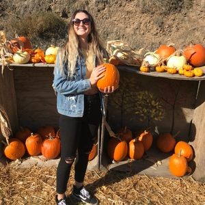 Meet your Posher, Kaleigh